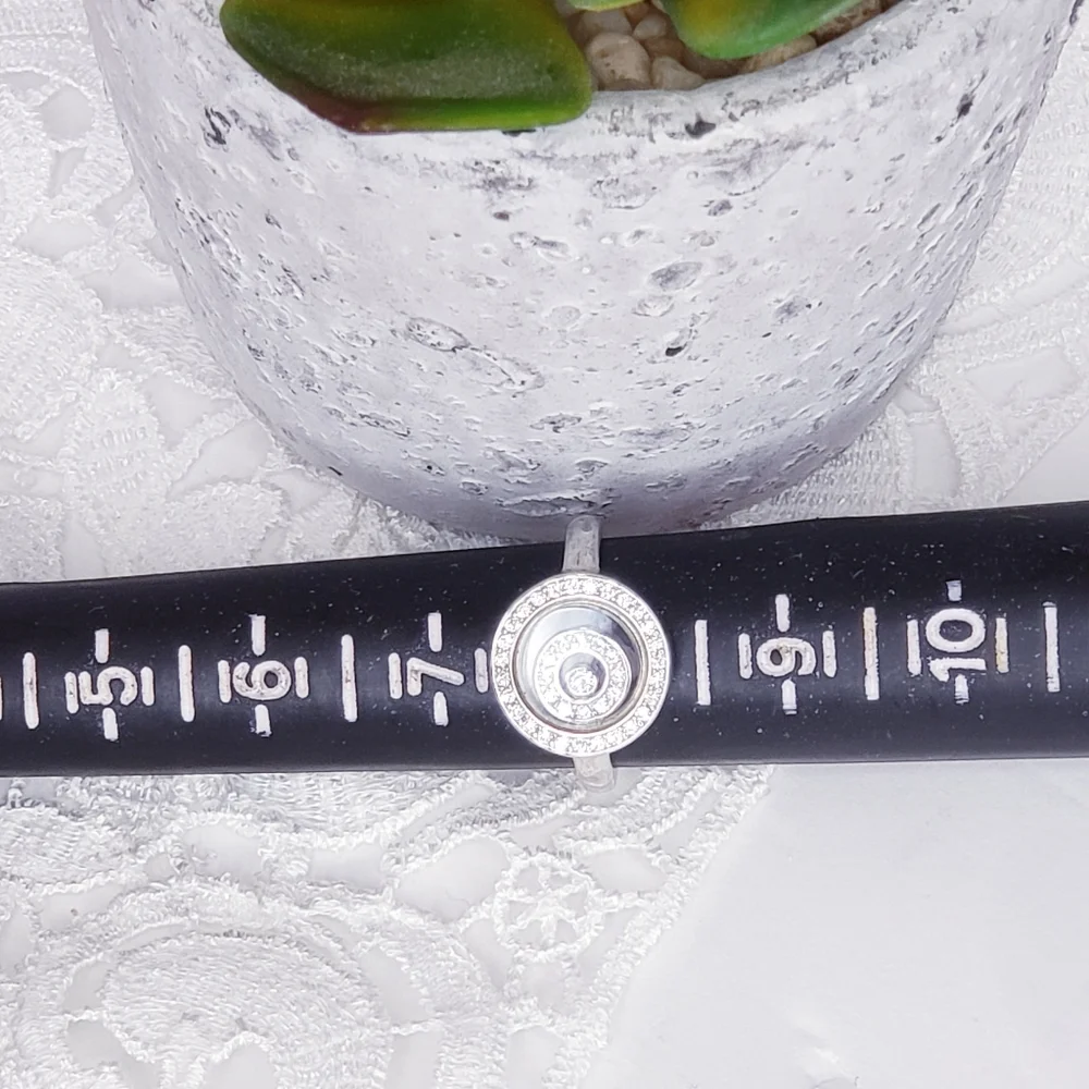 💙NEW! White CZ Sterling Silver Halo ring🤍